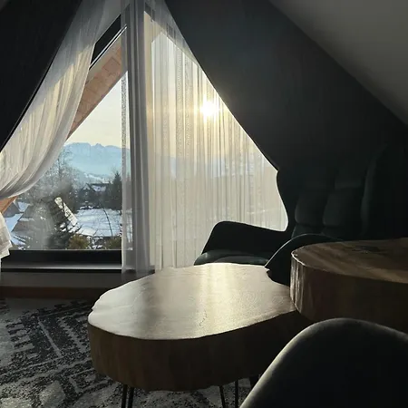 Greenhill Bachleda *