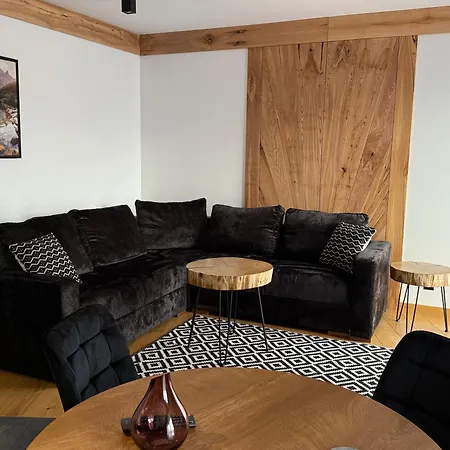 Greenhill Bachleda * Ζακοπάνε