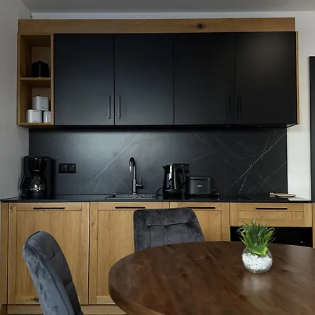 Greenhill Bachleda * Ζακοπάνε