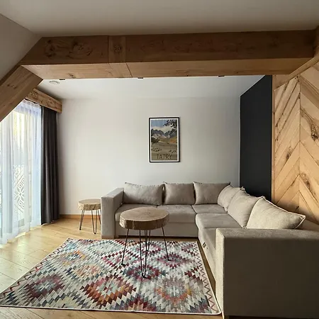 Greenhill Bachleda Apartment