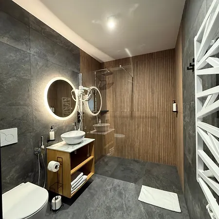 Greenhill Bachleda Apartment *
