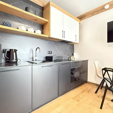 Greenhill Bachleda Apartment