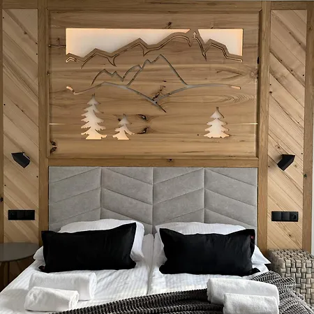 Greenhill Bachleda Apartment *